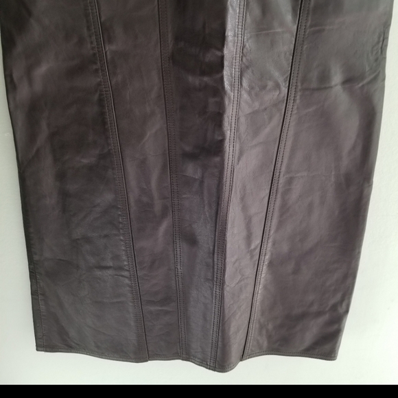 Faux leather skirt - Picture 6 of 11